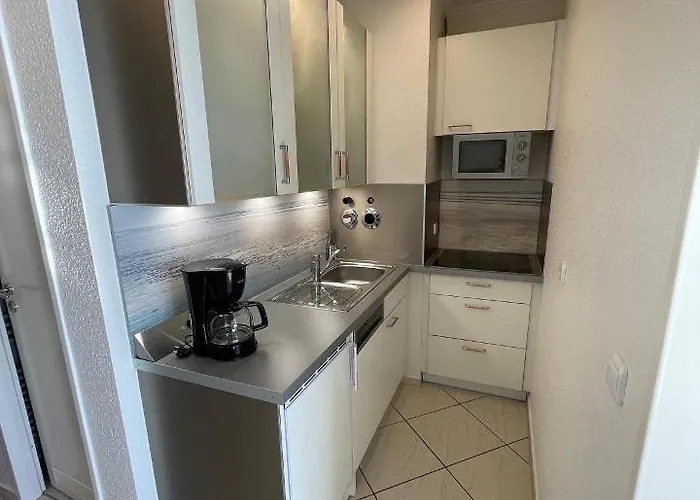 Fewo Tietjen-lohse, Mit Meerblick, Strandhochhaus Sf09 Apartman *